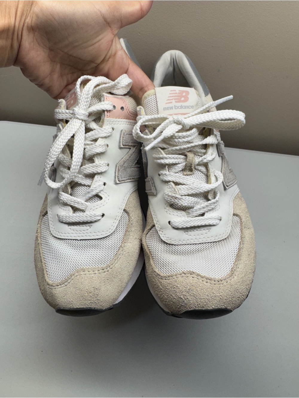 New Balance Women's 574 Sneaker Size 8.5
